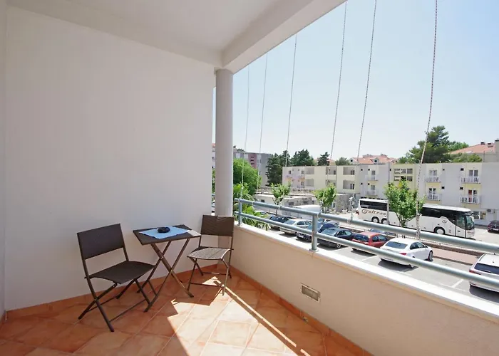 Srzic Apartment Makarska