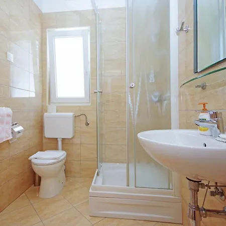 Srzic Apartment Makarska